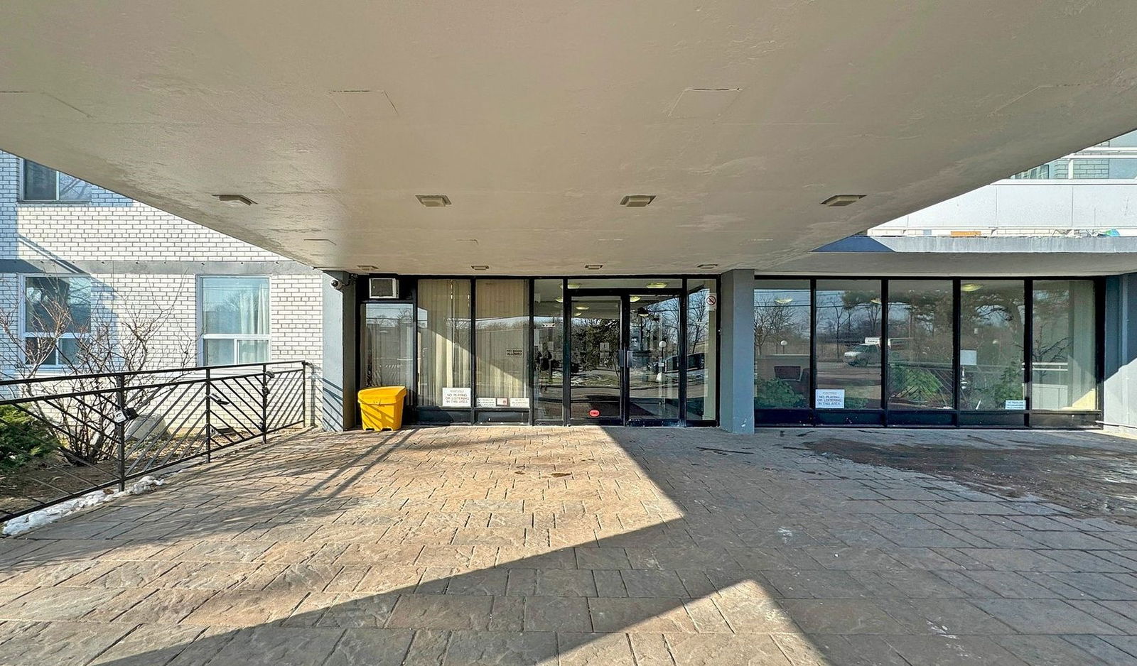 Entrance — 3460 Keele Street, North York, Toronto