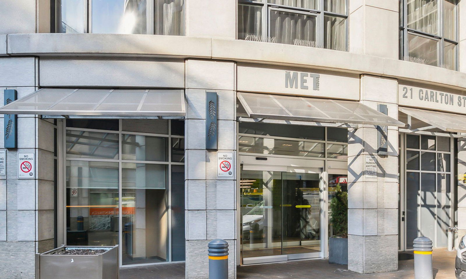 Entrance — The Met Condos, Downtown, Toronto