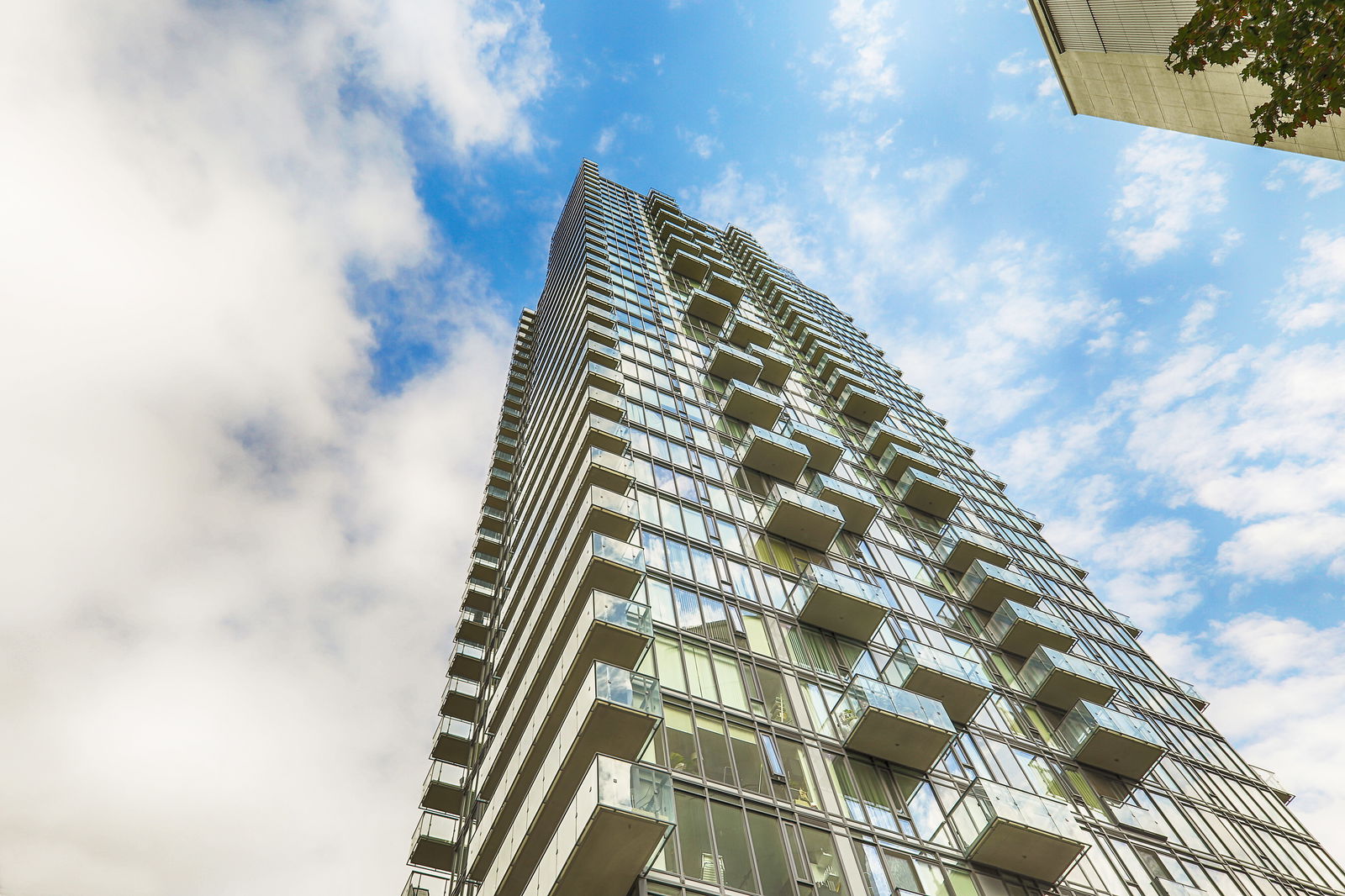 Exterior Sky — Nicholas Residences, Downtown, Toronto