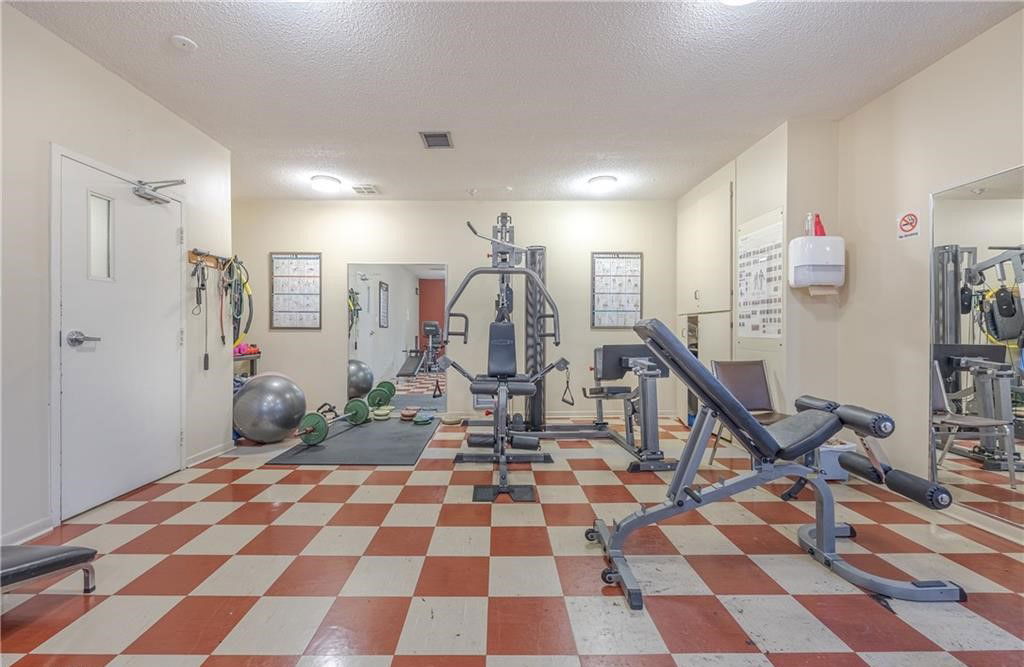 Gym — Mill Run Condominiums, St. Catharines, Toronto