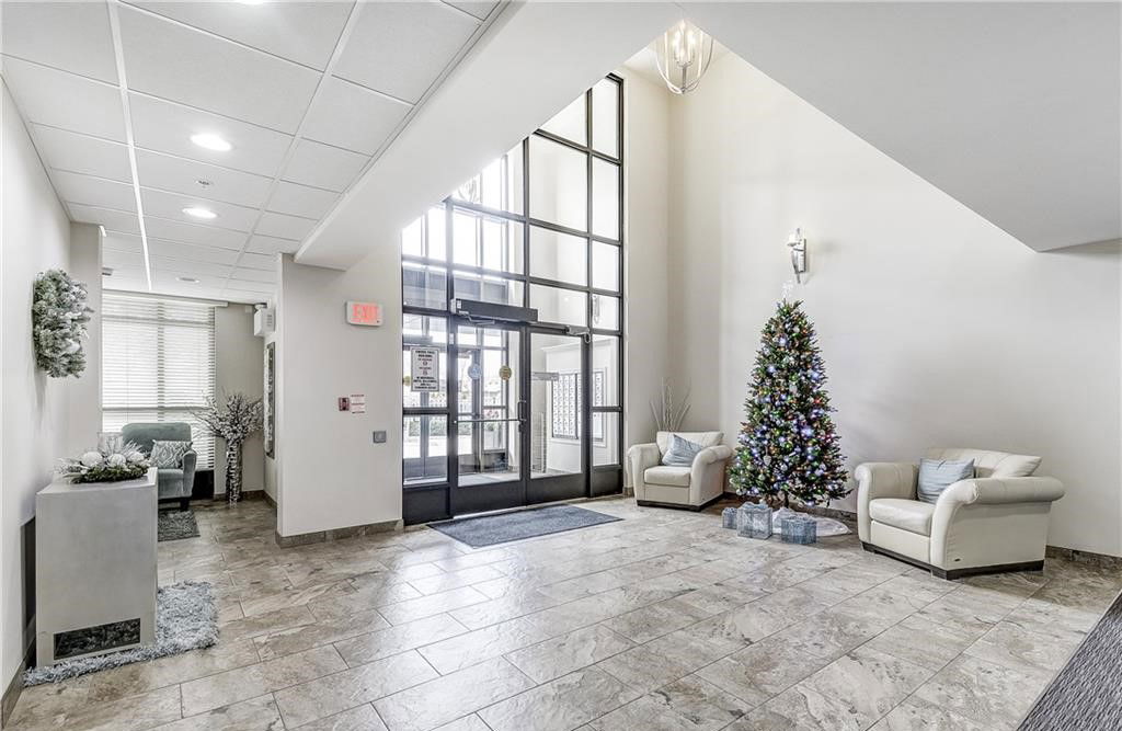 Lobby — Walkers Creek Condos, St. Catharines, Toronto