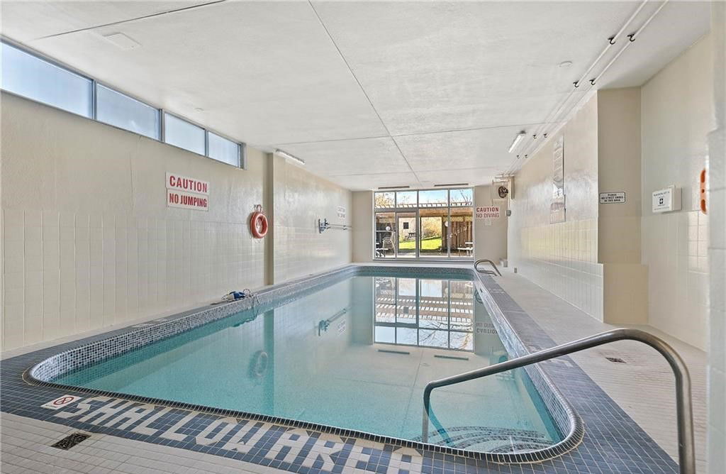 Pool — Canadian Tower, St. Catharines, Toronto