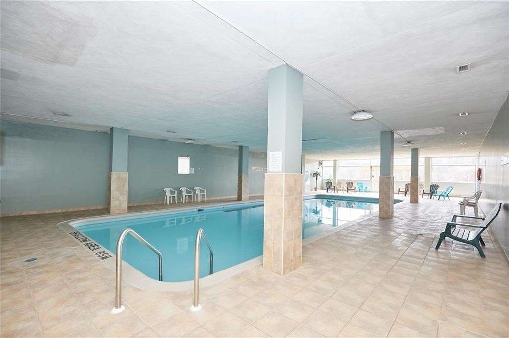 Pool — 35 Towering Heights Boulevard, St. Catharines, Toronto