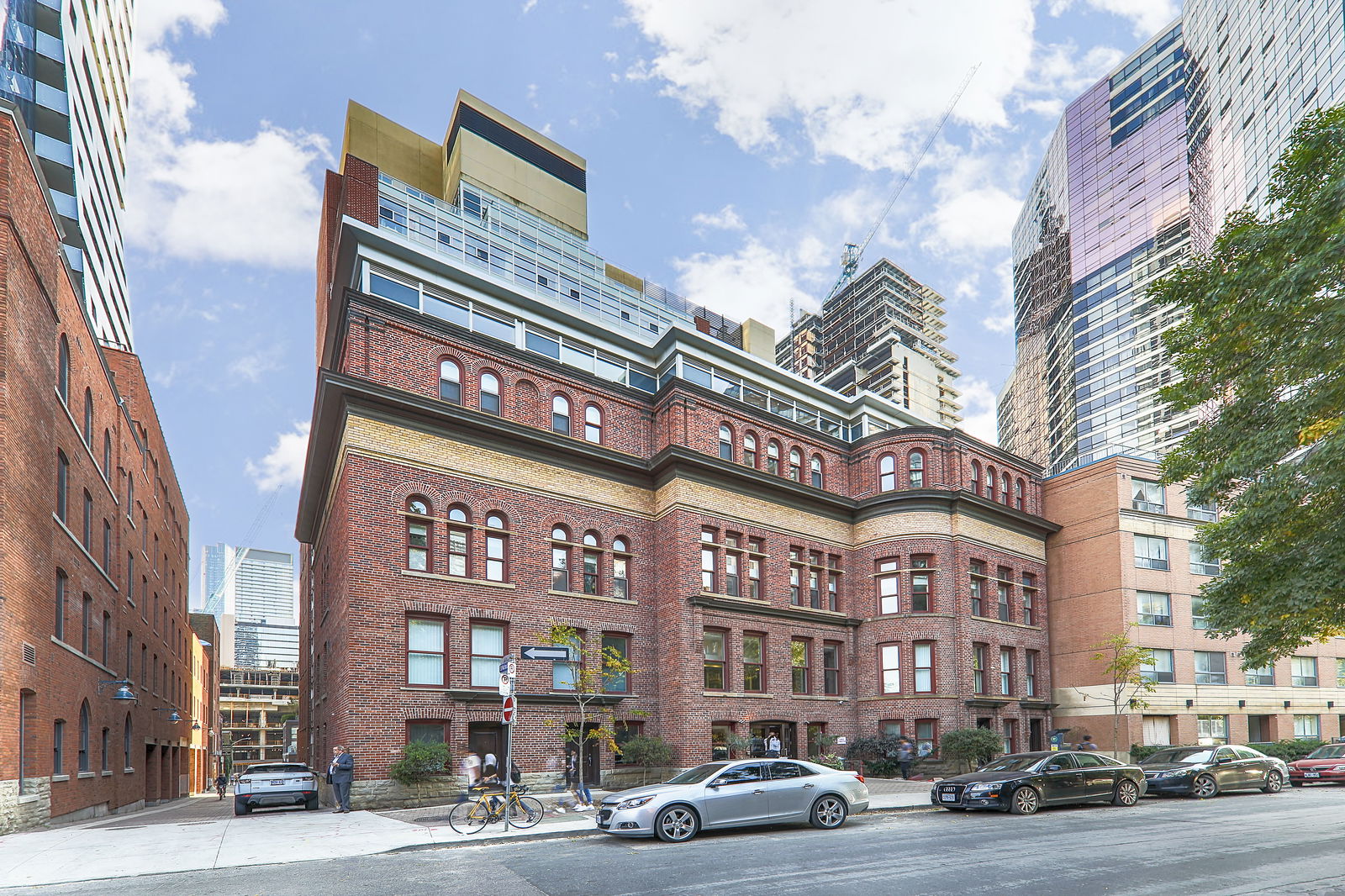 Exterior Facade — Eleven Residences, Downtown, Toronto