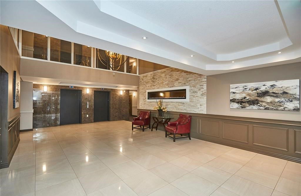 Lobby — Olympia Retirement Condominium, Niagara Falls, Toronto