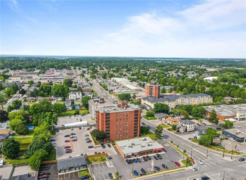 Skyline — Portage Towers, Niagara Falls, Toronto