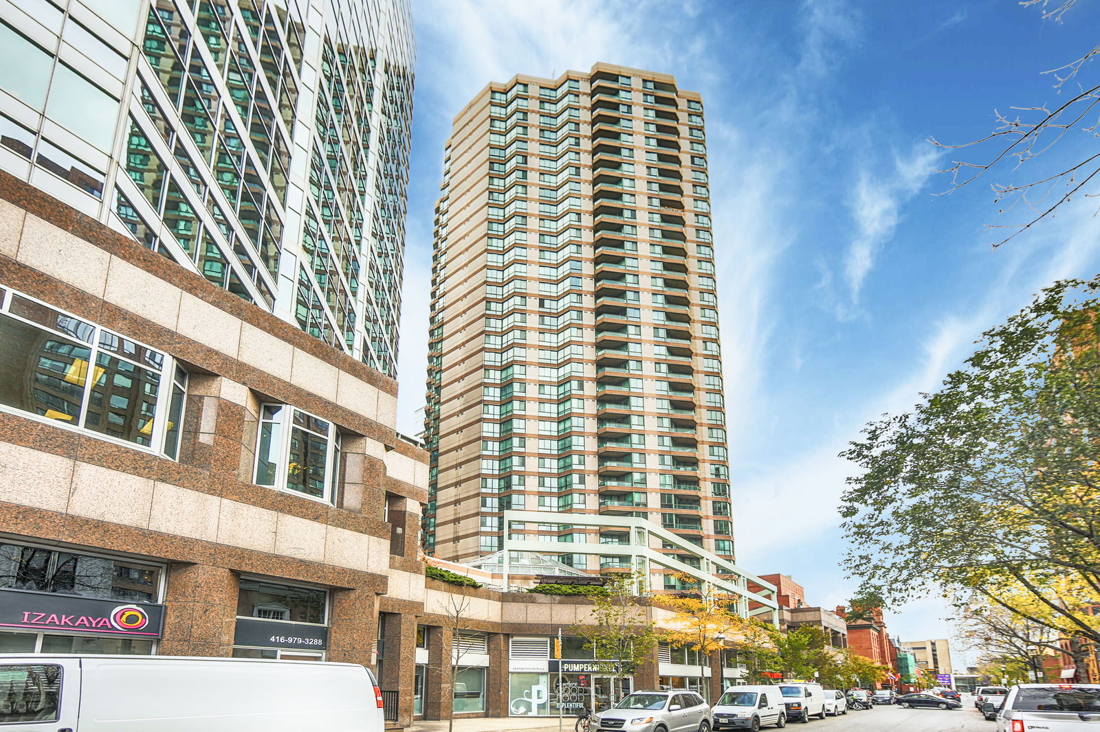 Exterior — Minto Plaza, Downtown, Toronto