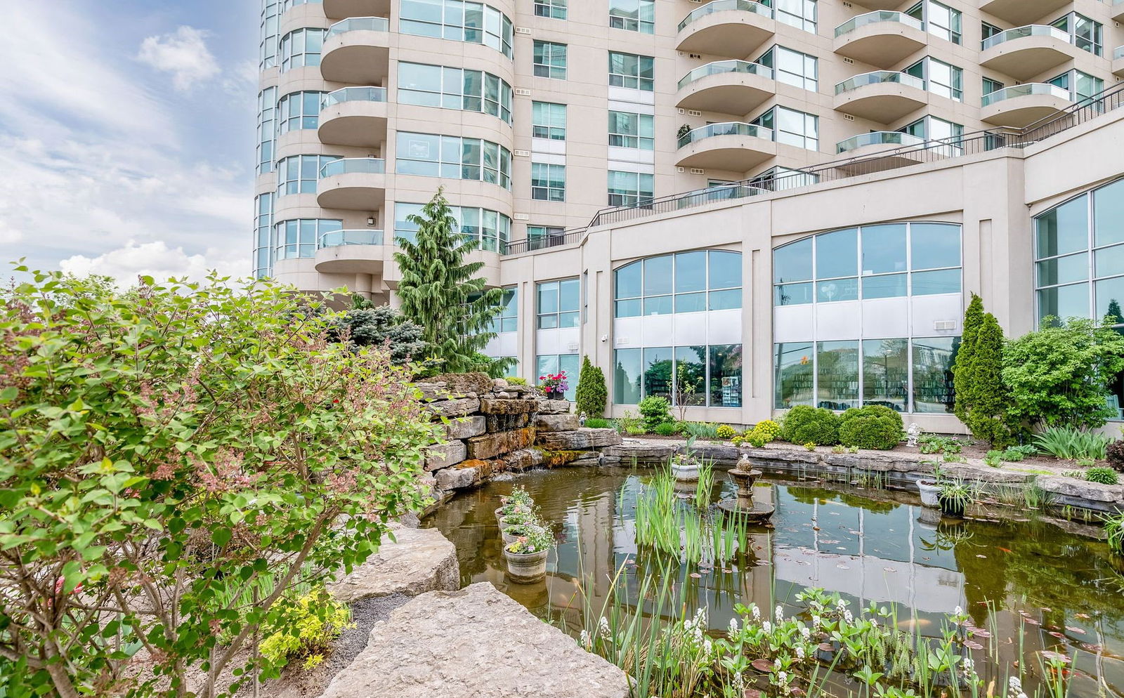 Grand Harbour Condos, Barrie, Toronto