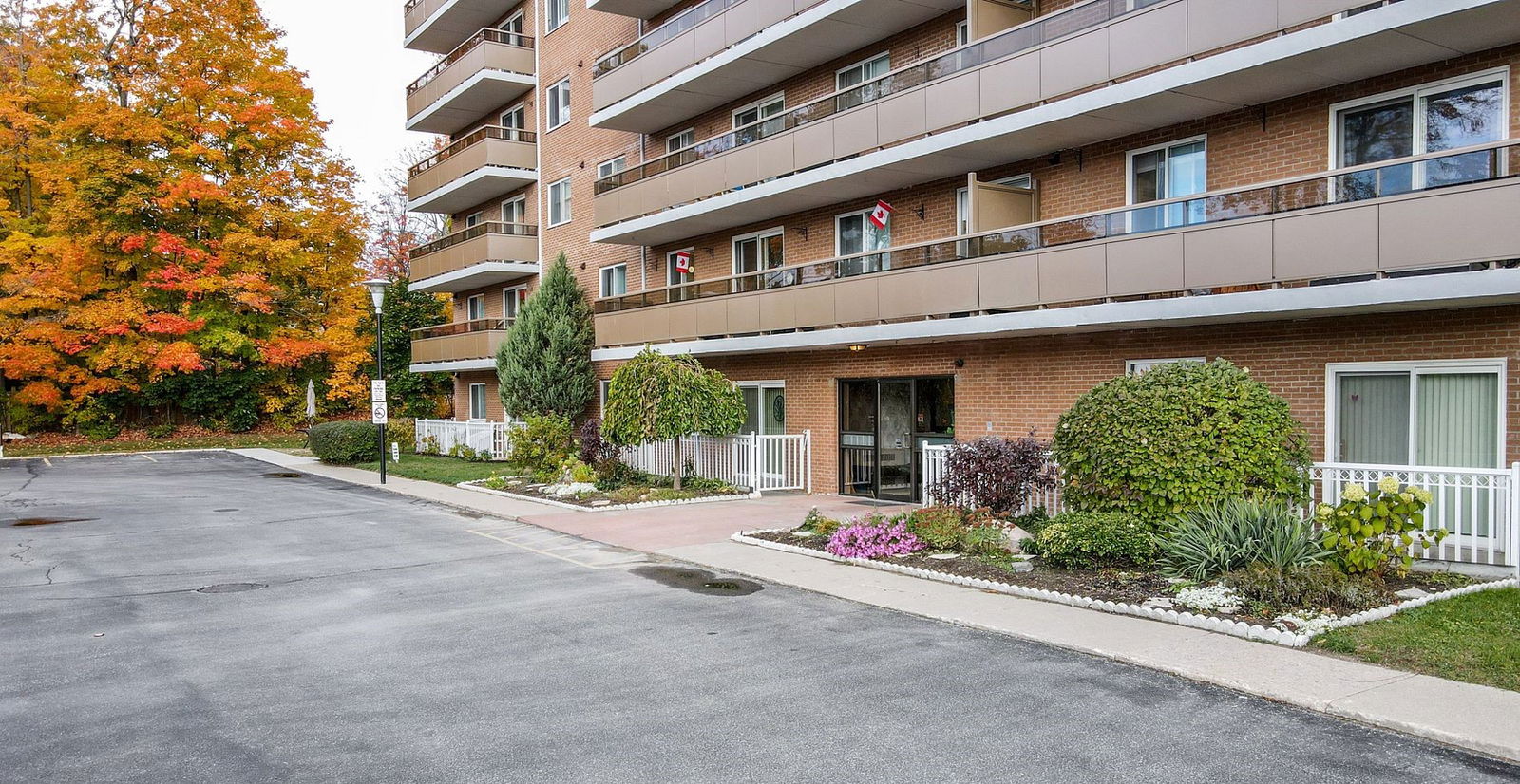 Entrance — Carriage Park Condos, Barrie, Toronto