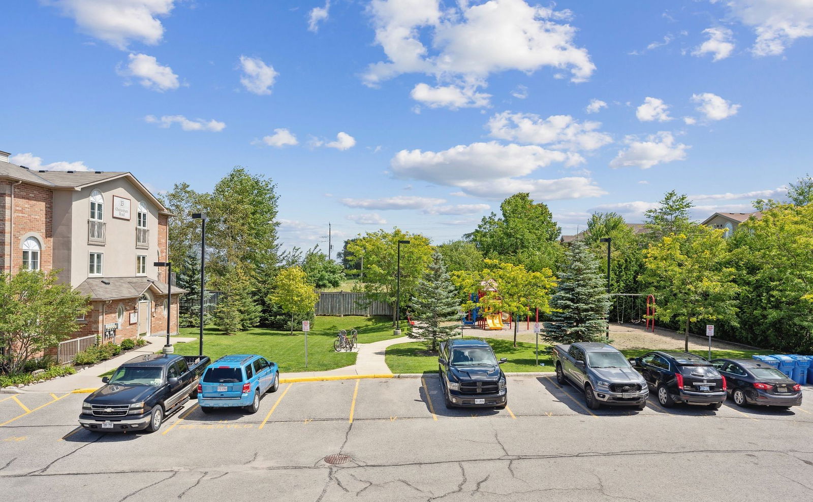 15 Cheltenham Road, Barrie, Toronto