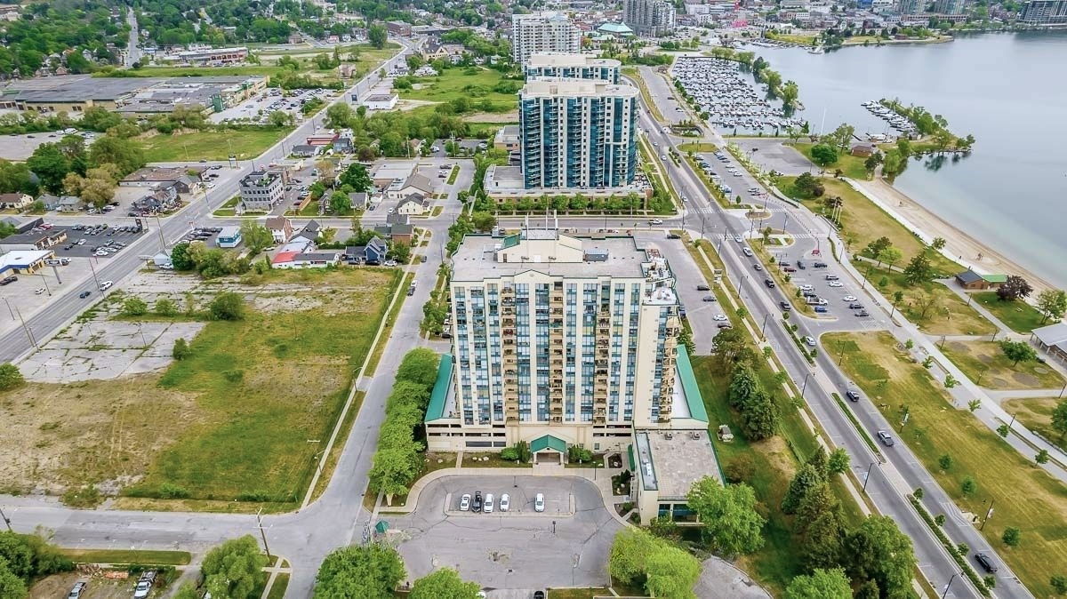 Marina Bay Condos, Barrie, Toronto