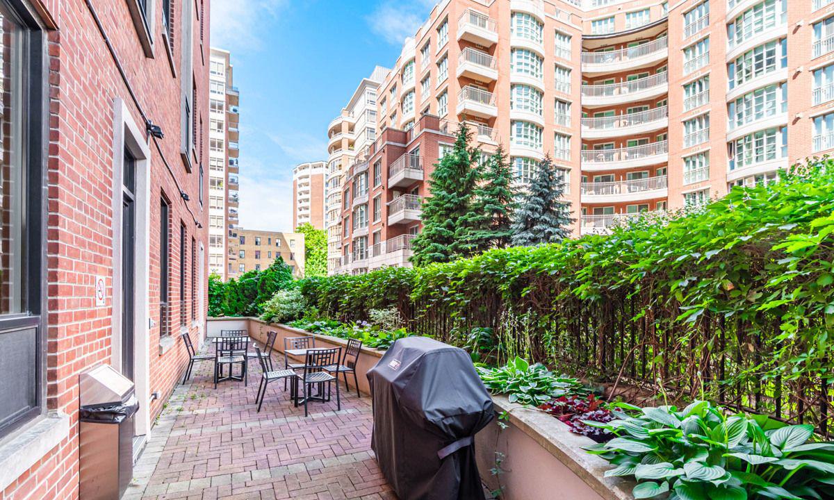 Patio — Park Avenue Residences, Midtown, Toronto