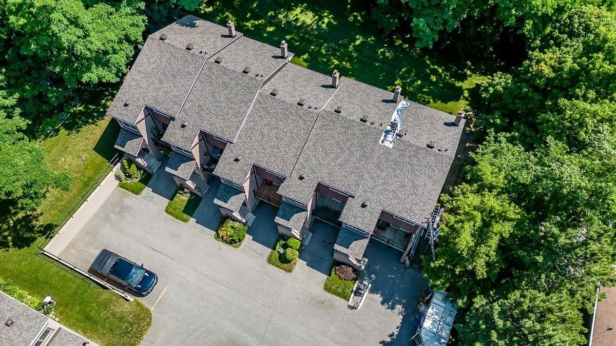 The Brownstones of St. Vincent, Barrie, Toronto