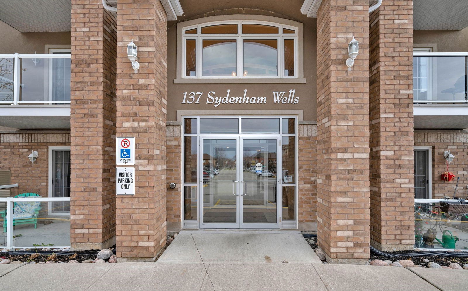 Entrance — East Side Village, Barrie, Toronto