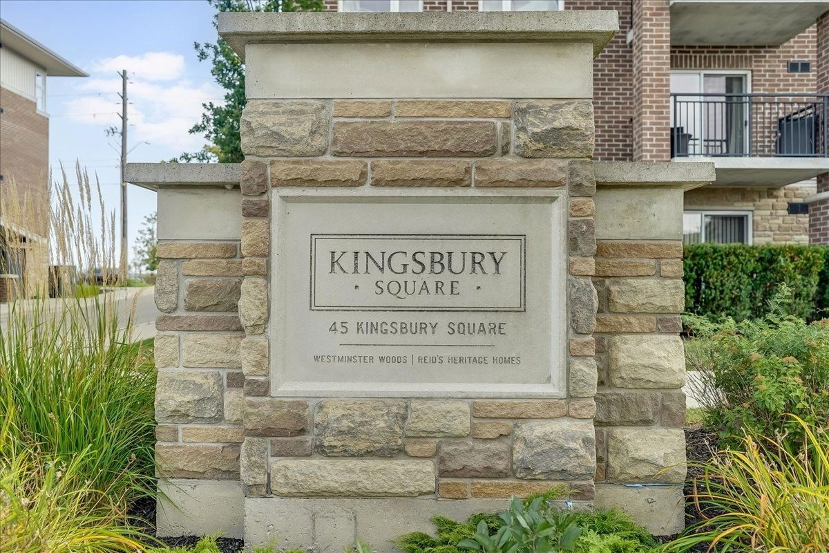 Kingsbury Square I, Guelph, Toronto