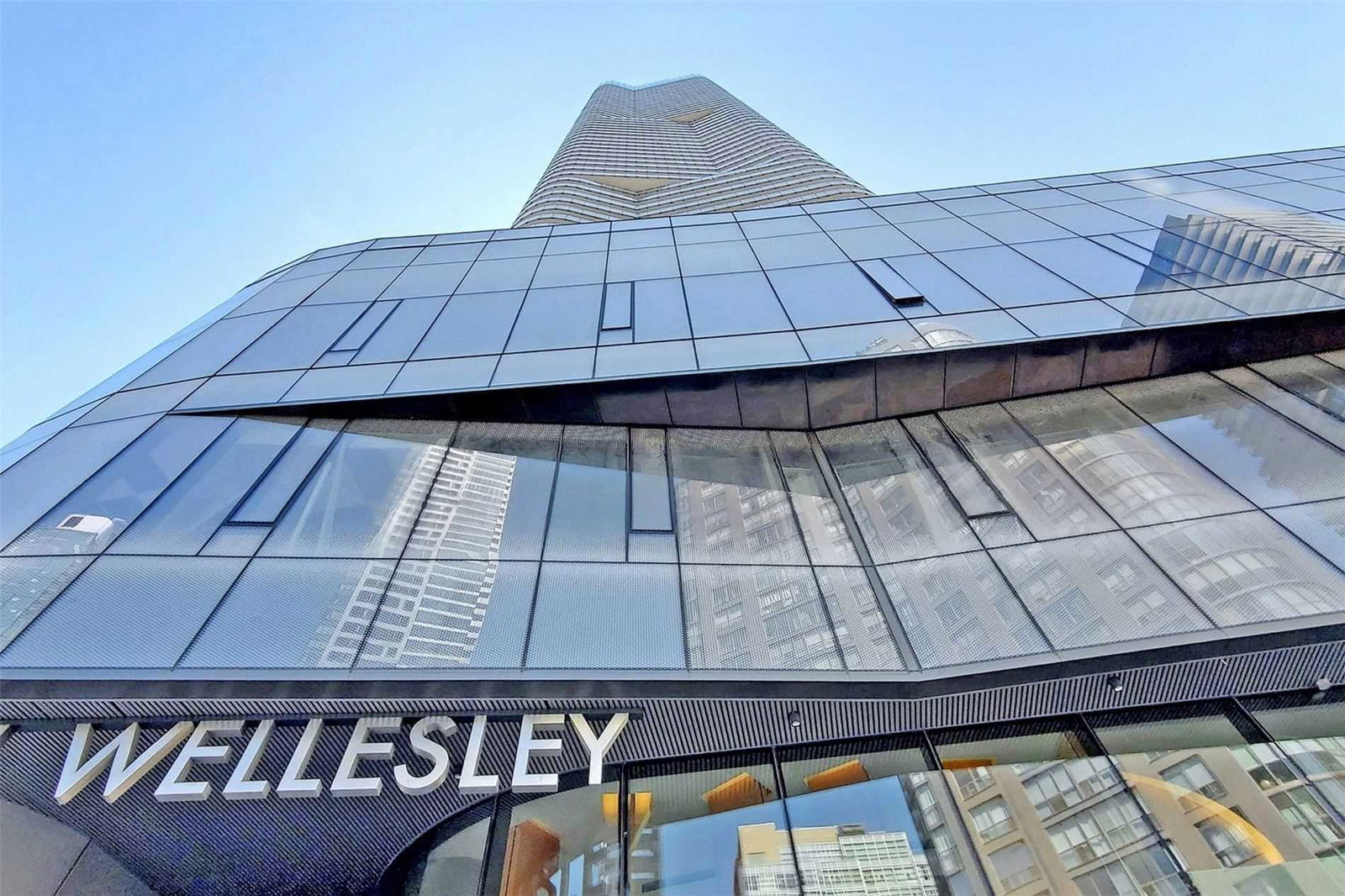 Wellesley On The Park Condos, Downtown, Toronto