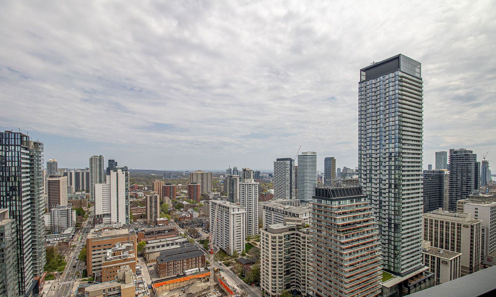 Skyline — Wellesley On The Park Condos, Downtown, Toronto