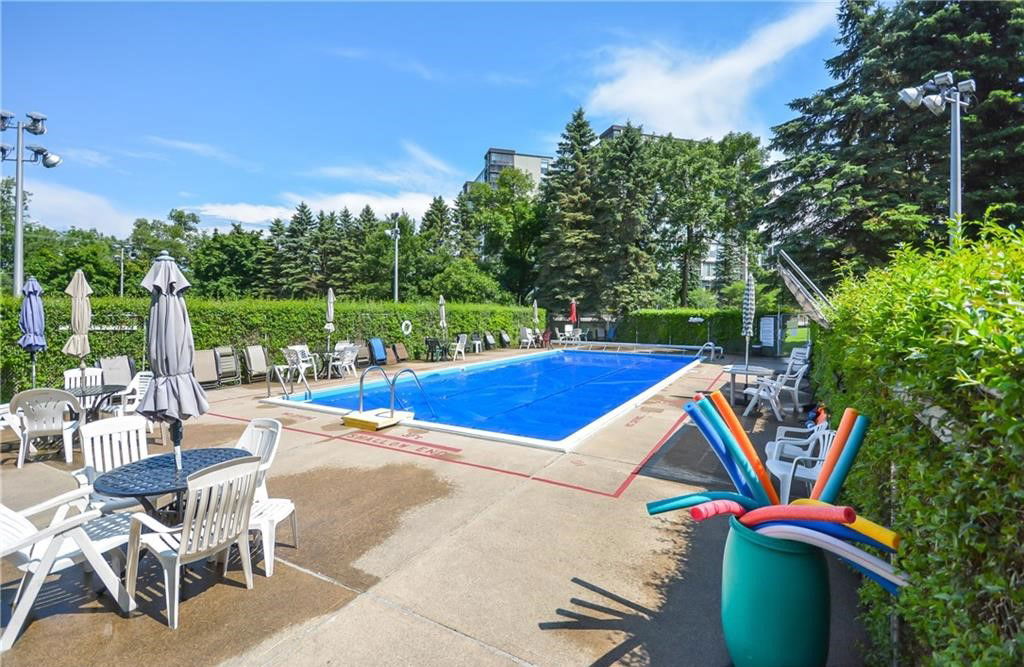 Pool — Woodland Towers III, Guelph, Toronto