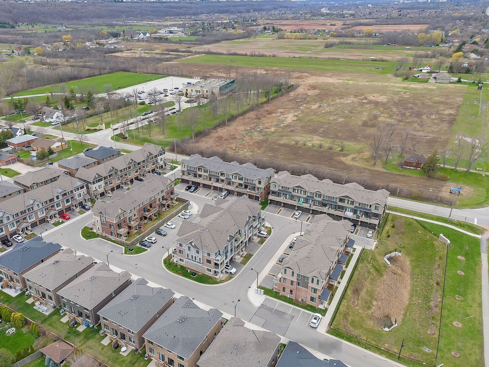 Life Townhomes, Hamilton, Toronto