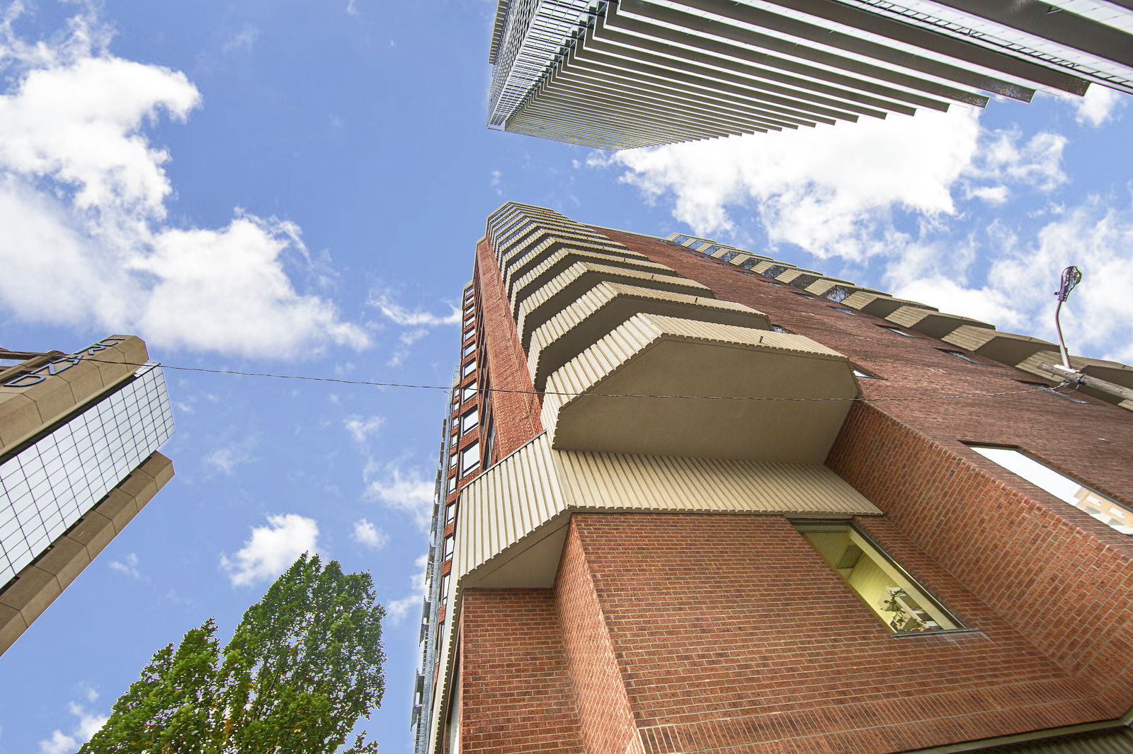 Exterior Sky — 192 Jarvis, Downtown, Toronto