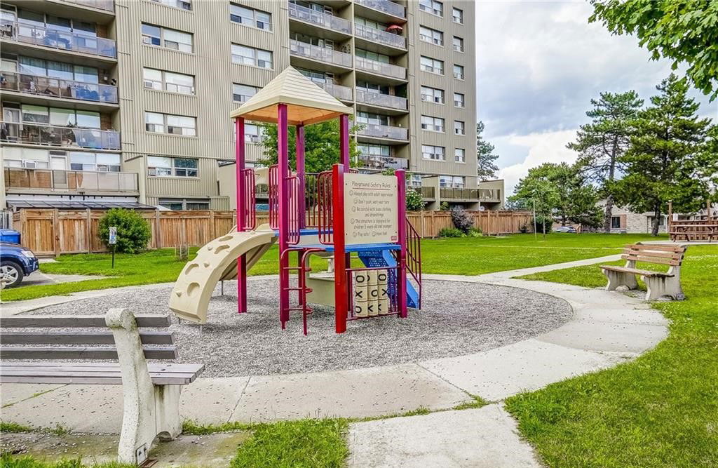 Playground — Sir Wilfred Laurier Estates, Hamilton, Toronto