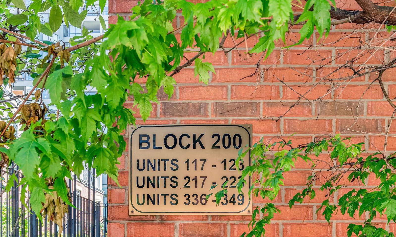 The Central Townhouses, Downtown, Toronto