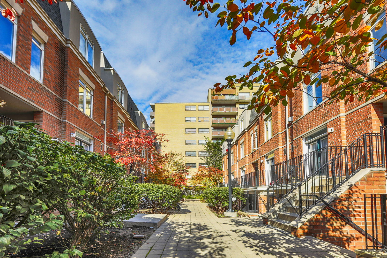 The Central Townhouses, Downtown, Toronto