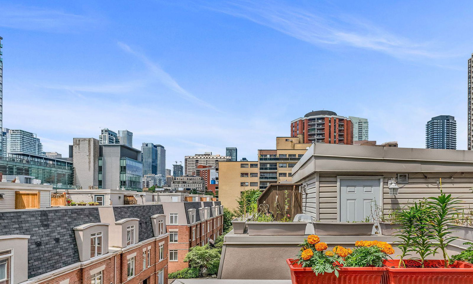 The Central Townhouses, Downtown, Toronto