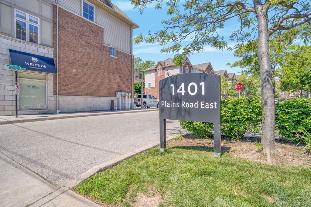 1401 Plains Road, Burlington, Toronto