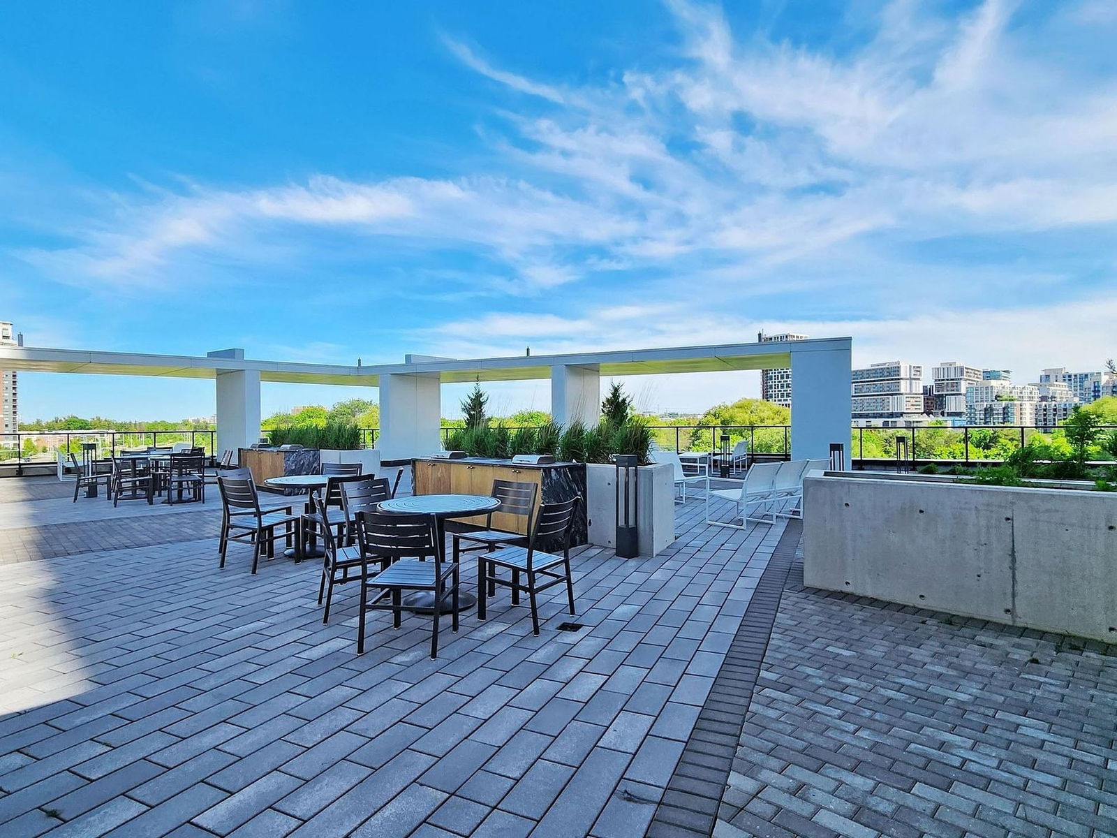 BBQ — Riverview Condos, Markham, Toronto