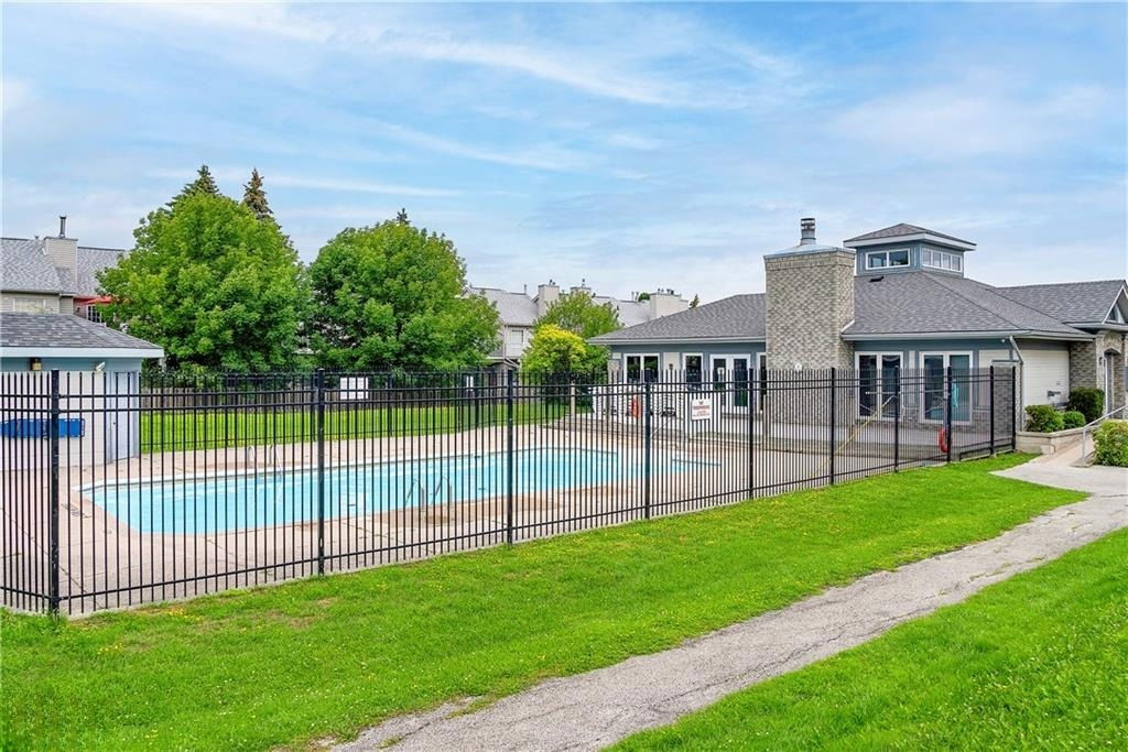 Pool — Heritage Corners, The Blue Mountains, Toronto