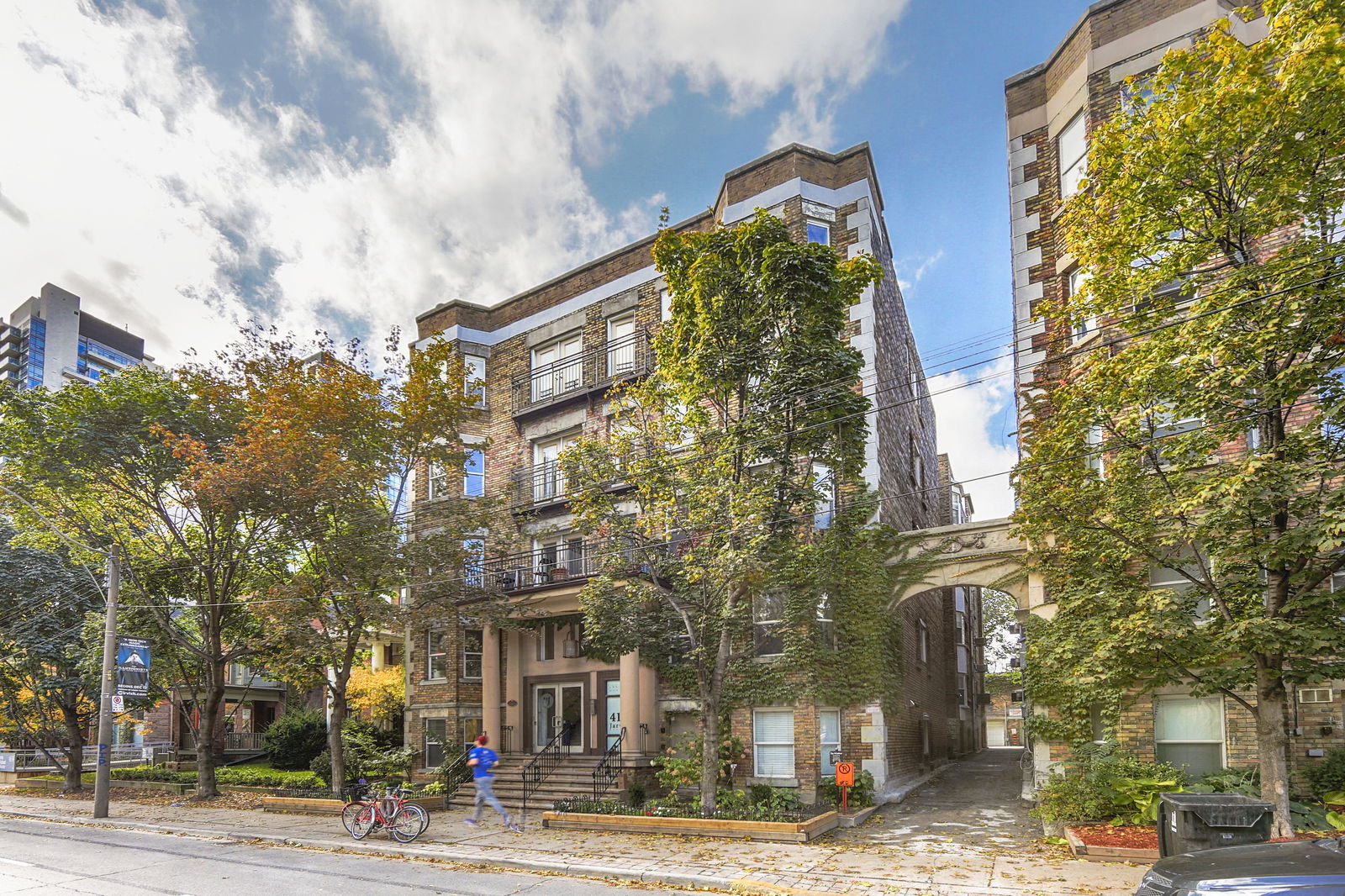 Exterior — Windsor Lofts, Downtown, Toronto