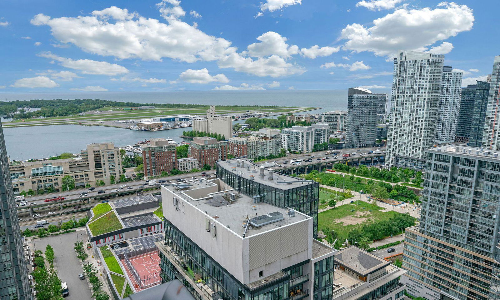 Skyline — Montage, Downtown, Toronto