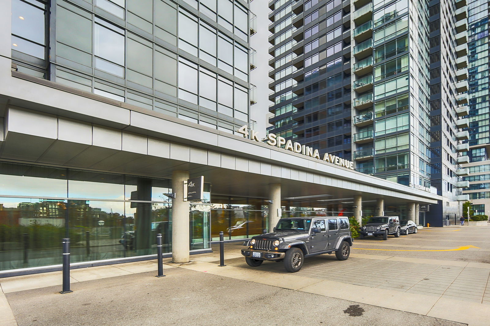 Exterior — Neo - CityPlace, Downtown, Toronto