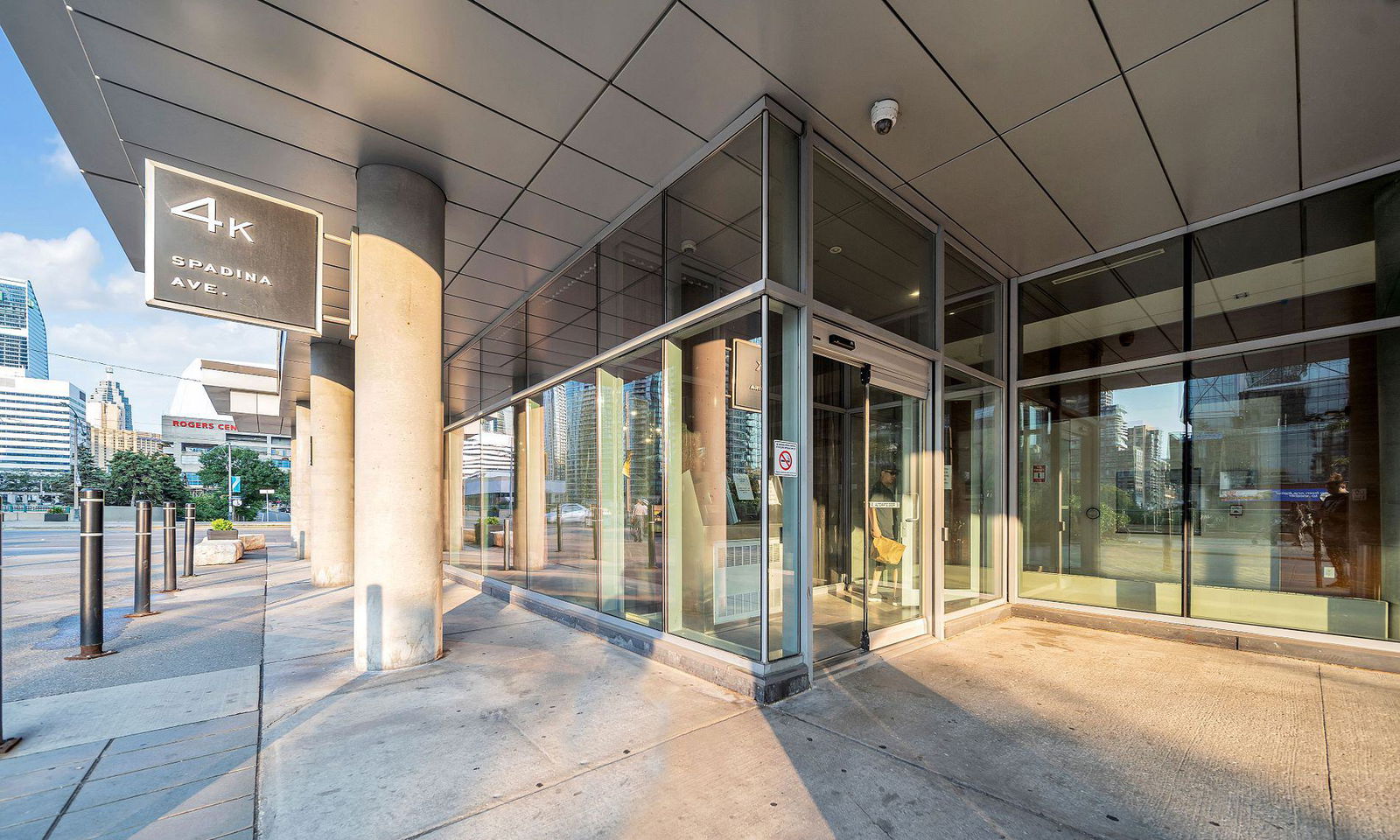 Entrance — Neo - CityPlace, Downtown, Toronto