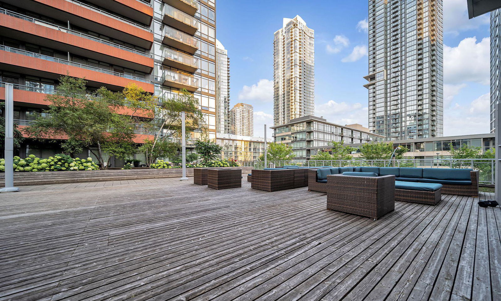 Rooftop Deck — Neo - CityPlace, Downtown, Toronto