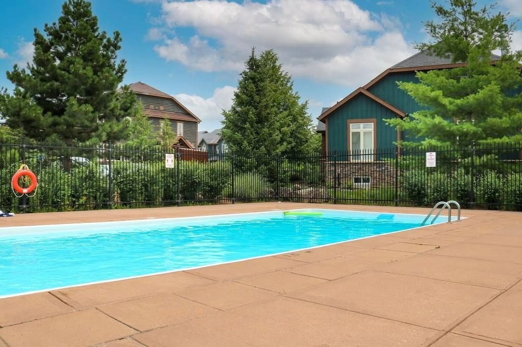 Pool — 24 Joseph Trail, Collingwood, Toronto