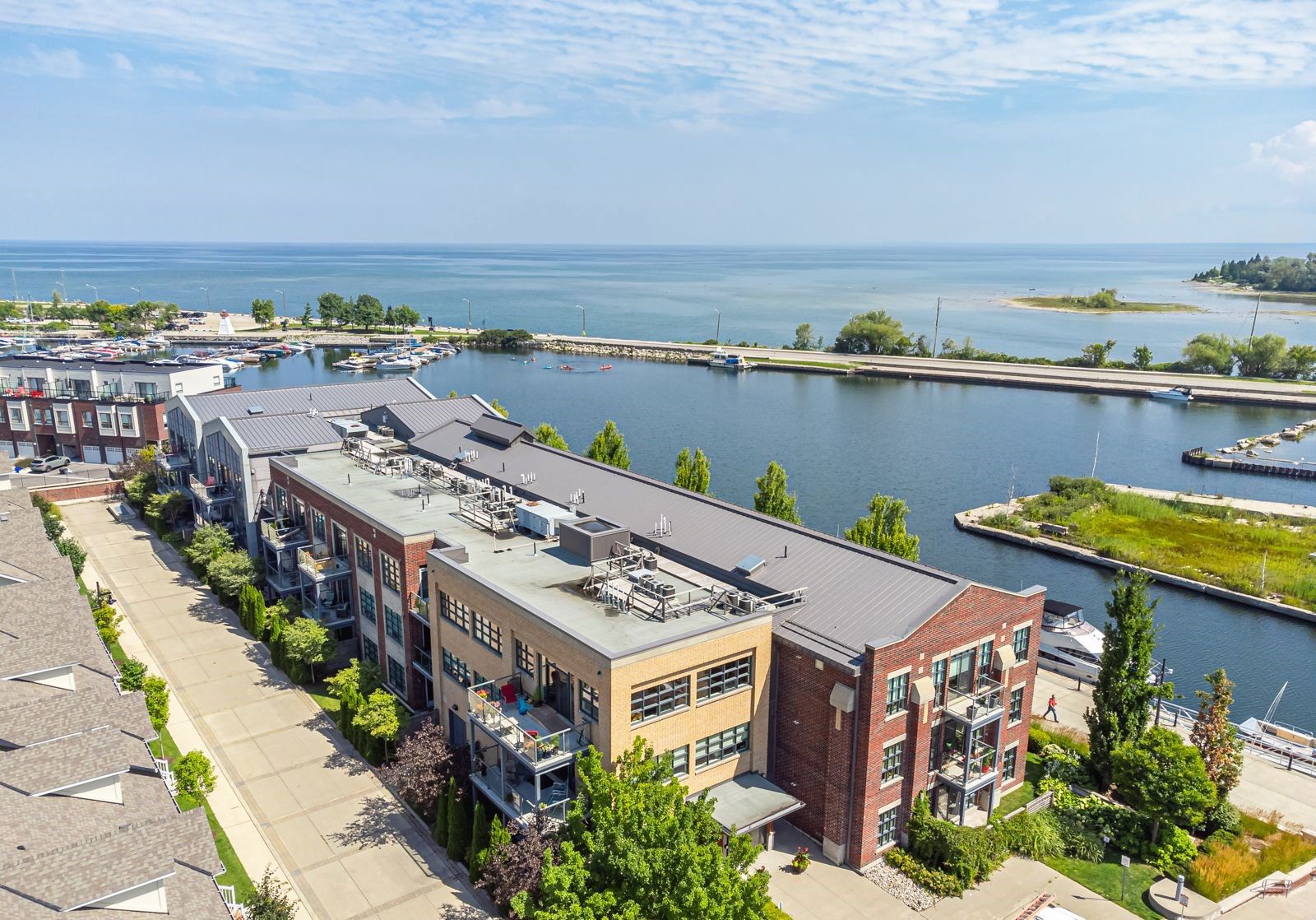 1 Shipyard Lane, Collingwood, Toronto