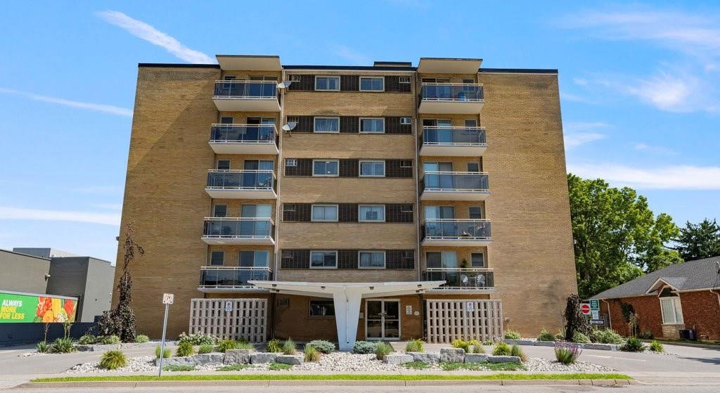 Camelot Towers, Brantford, Toronto