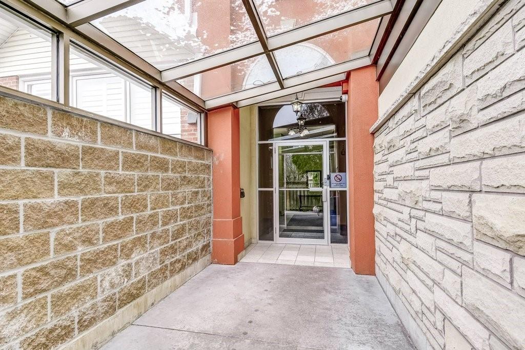 Entrance — Central Square Condominiums, Brantford, Toronto