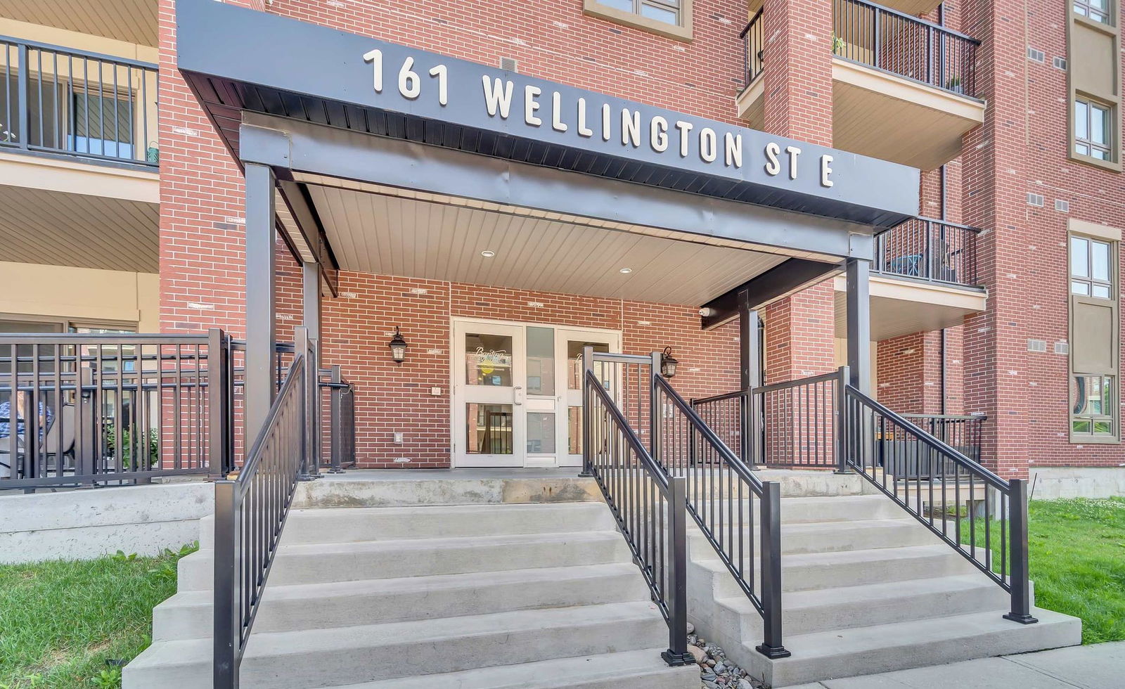 Entrance — 161 Wellington Street, New Tecumseth, Toronto