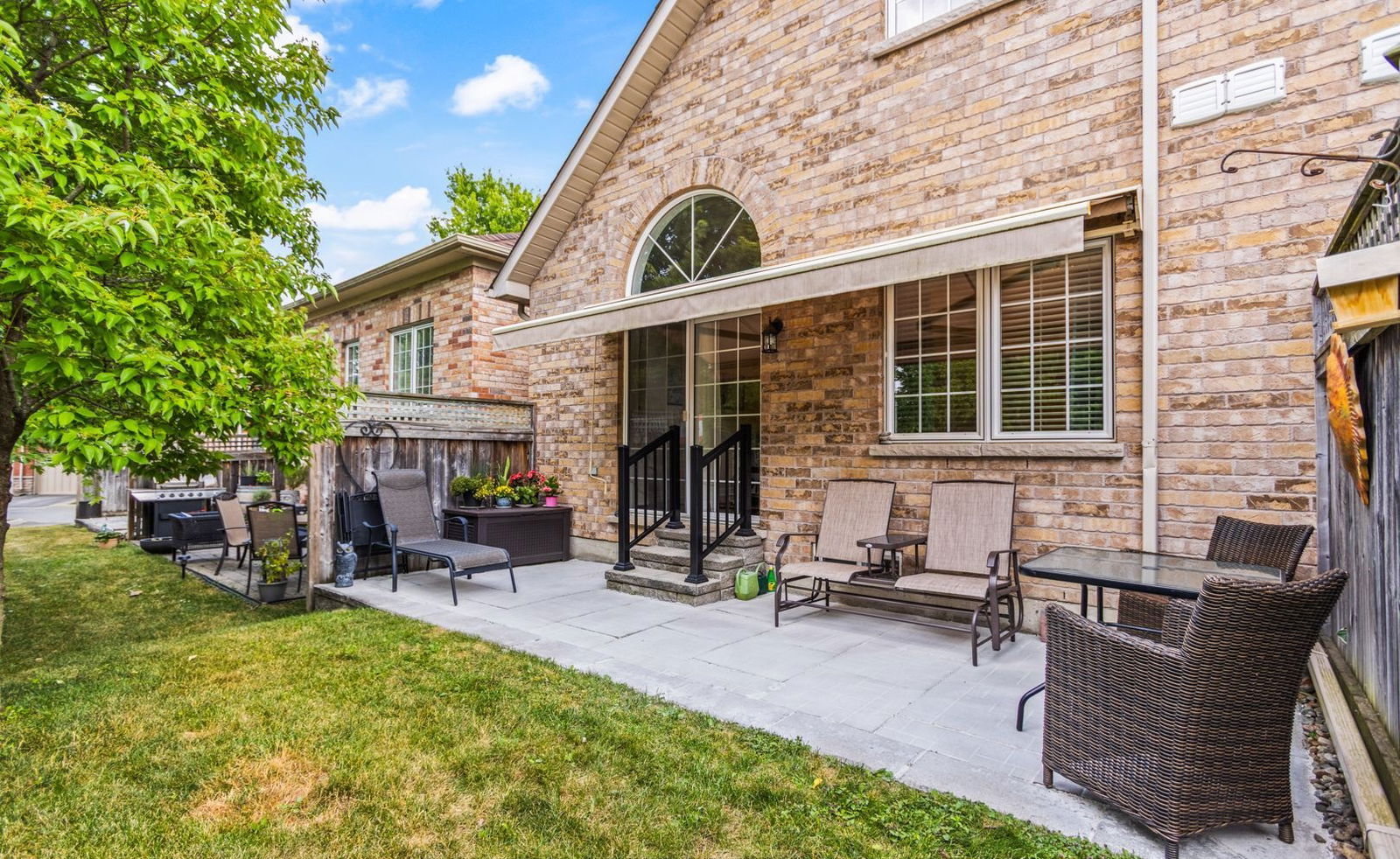 Upper Stonehaven, Newmarket, Toronto