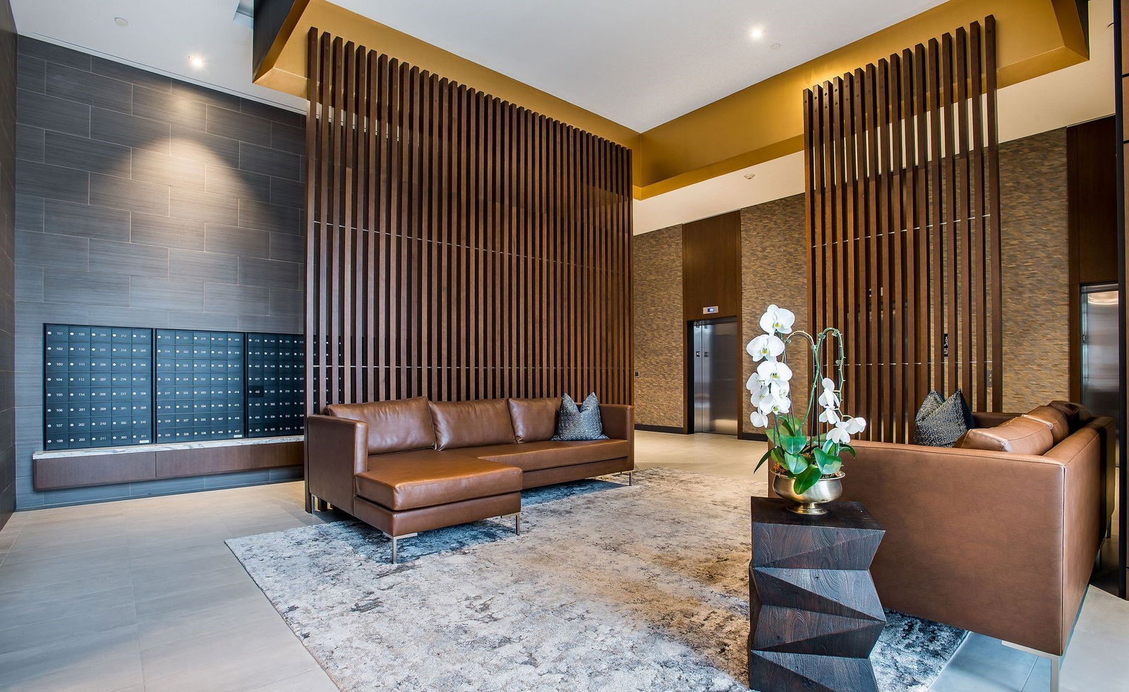 Lobby — The Village at Bronte Harbour, Oakville, Toronto