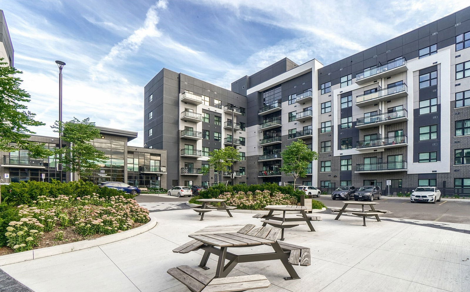 Patio — Bower Condos, Oakville, Toronto