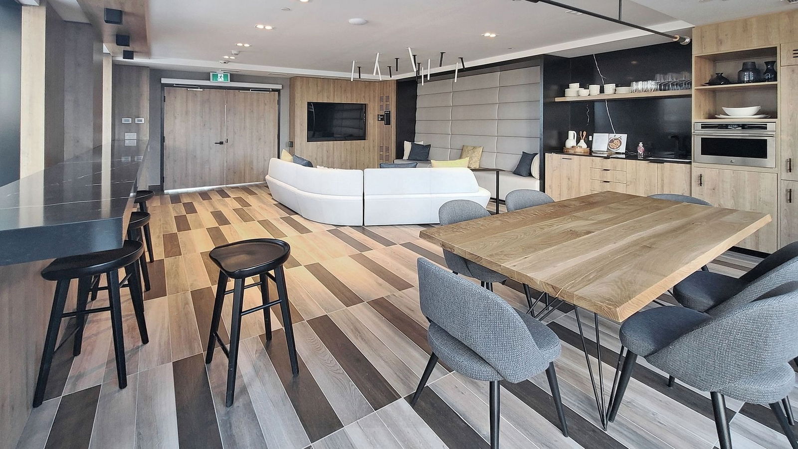 Party Room — North Oak - Condos at Oakvillage, Oakville, Toronto