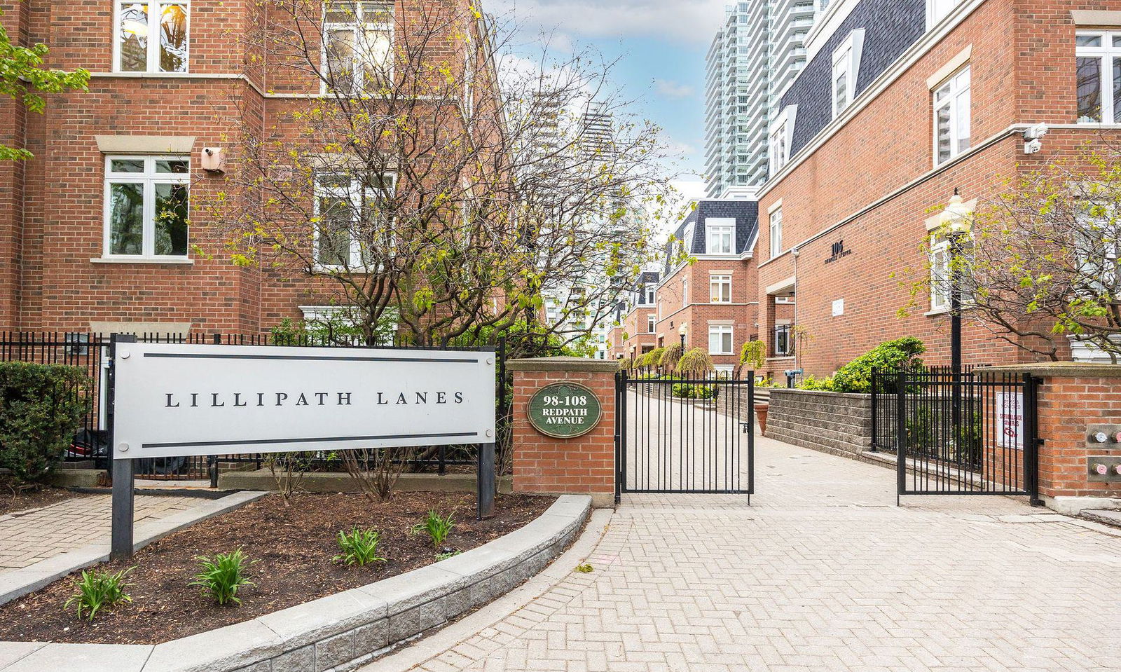 Redpath Townhomes, Midtown, Toronto