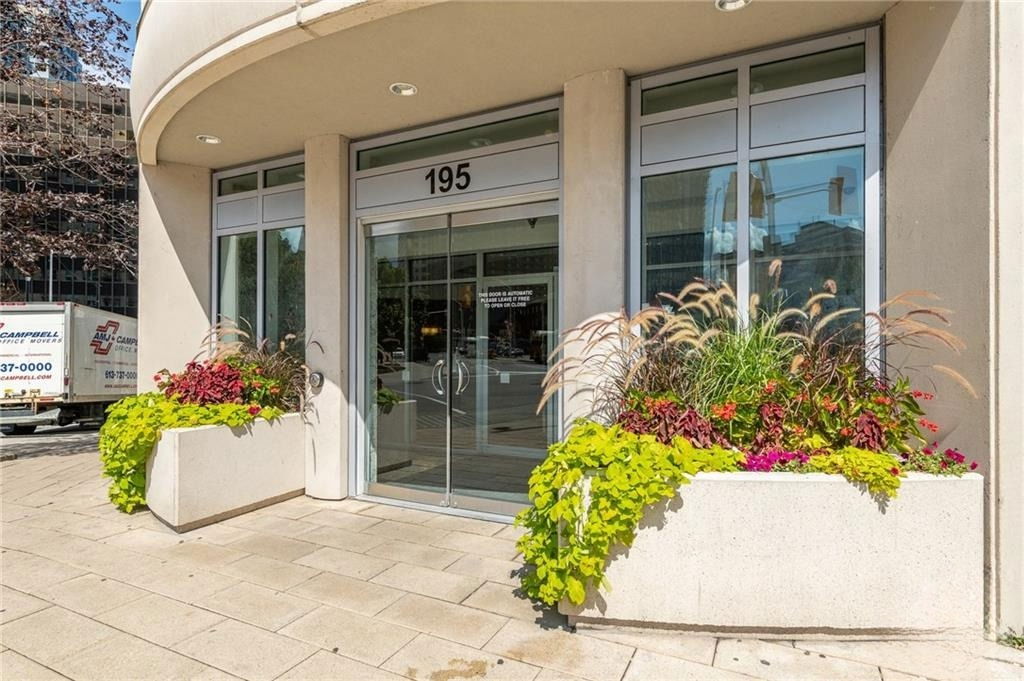 Entrance — Claridge Plaza, Ottawa, Toronto