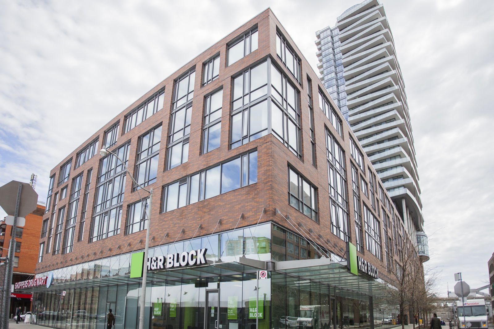 Exterior Sky — Market Wharf, Downtown, Toronto