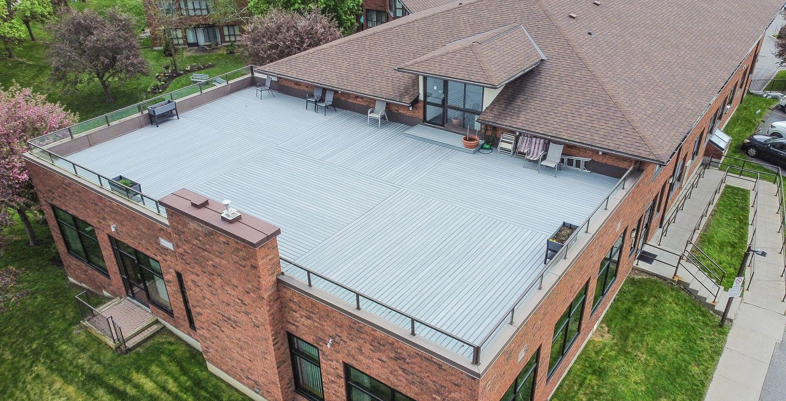 Rooftop Deck — Auburn Village Gardens, Peterborough, Toronto