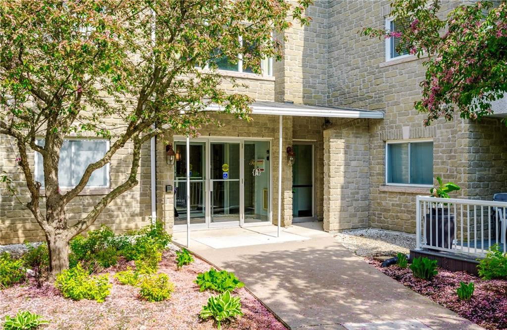 Entrance — Westwind Condominiums, Peterborough, Toronto